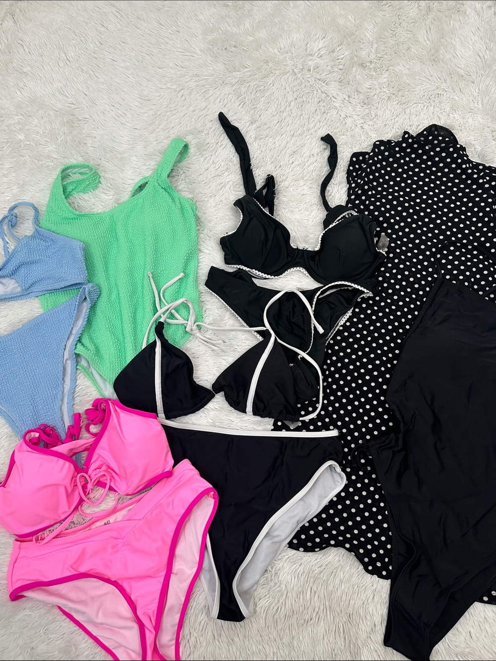 🌷 Bundle of 6 Swimsuits/Bikinis & Cover Up S/M